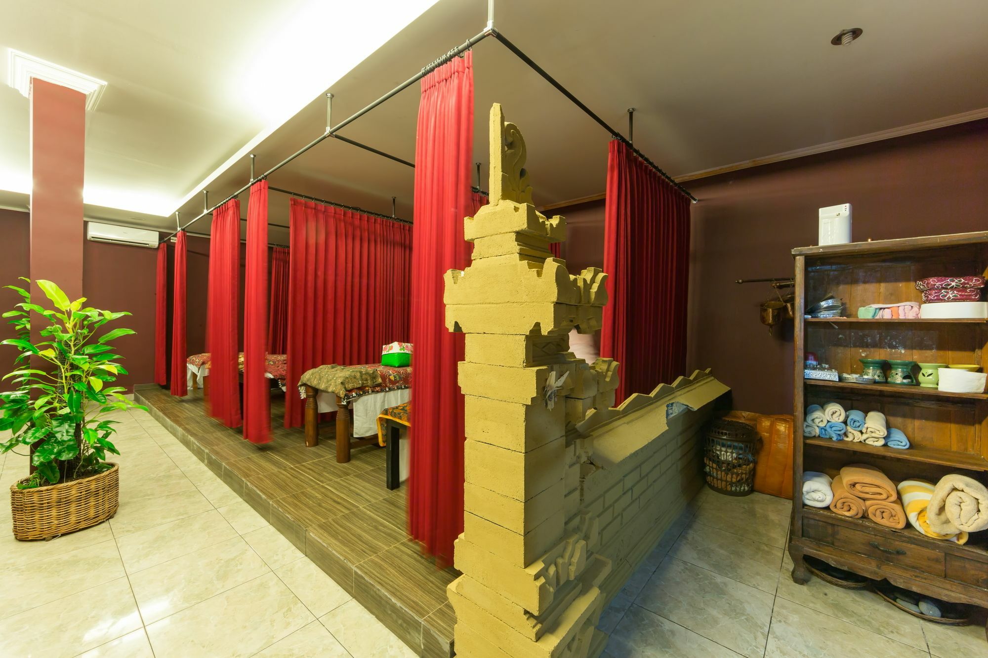 Bening House And Spa Seminyak Exterior foto