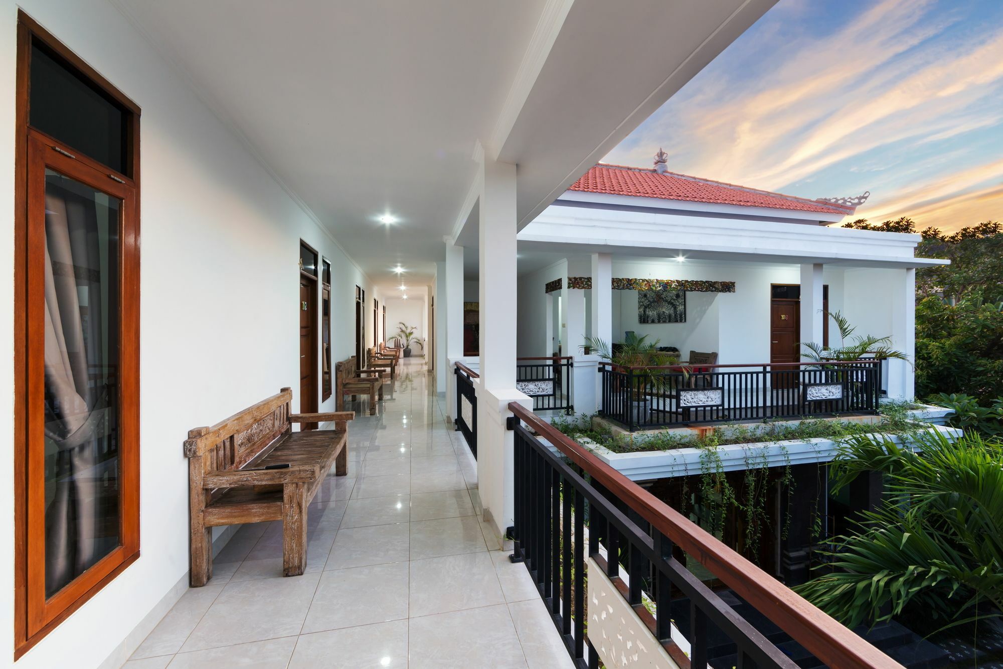 Bening House And Spa Seminyak Exterior foto